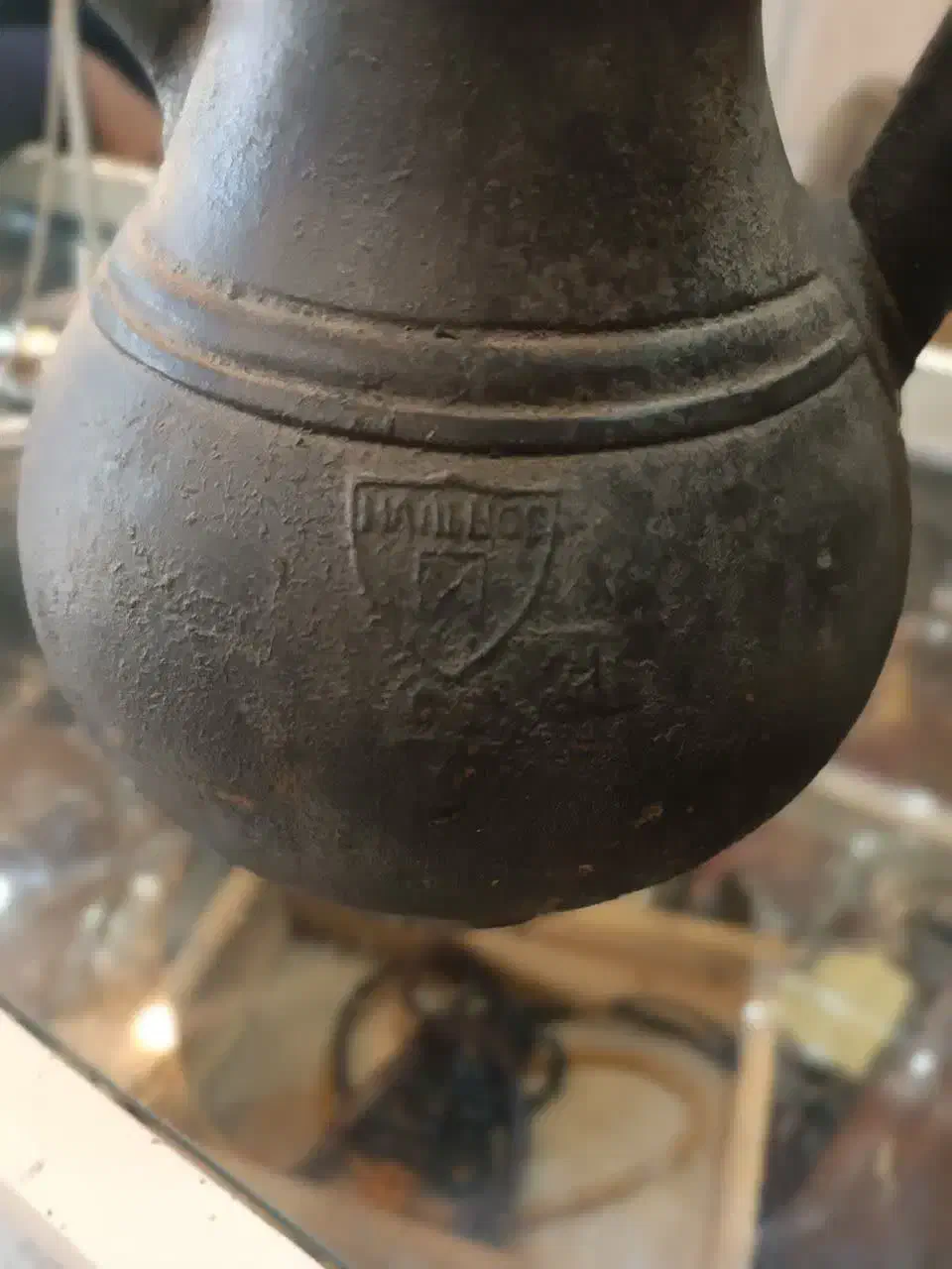 آفتابه فولادی روسی|کلکسیون اشیاء عتیقه|بروجن, |دیوار