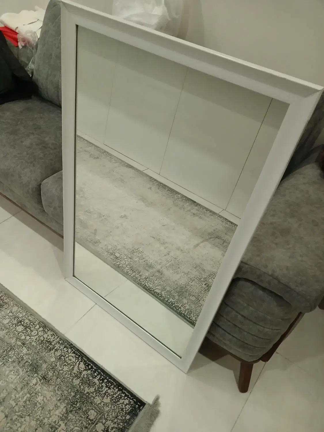 آینه|آینه|کرج, فاز ۳ گوهردشت|دیوار