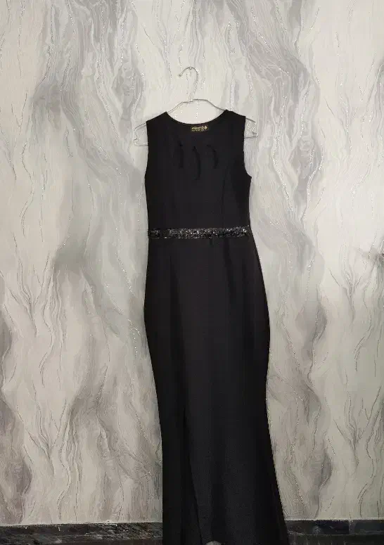 تعدادی لباس مجلسی ارزان زیبا و شیک، سالم و نو|لباس|شیراز, درکی|دیوار