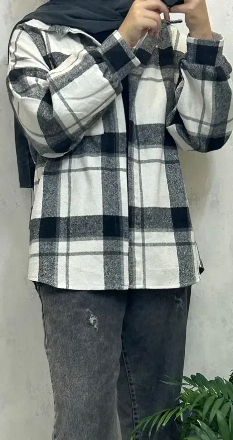 شکت چهارخونه|لباس|اصفهان, درب سیبه علیا|دیوار