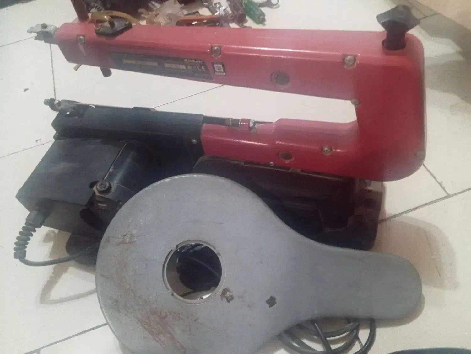 اره مویی برقی|ابزارآلات|اسلام‌شهر, شهرک واوان|دیوار