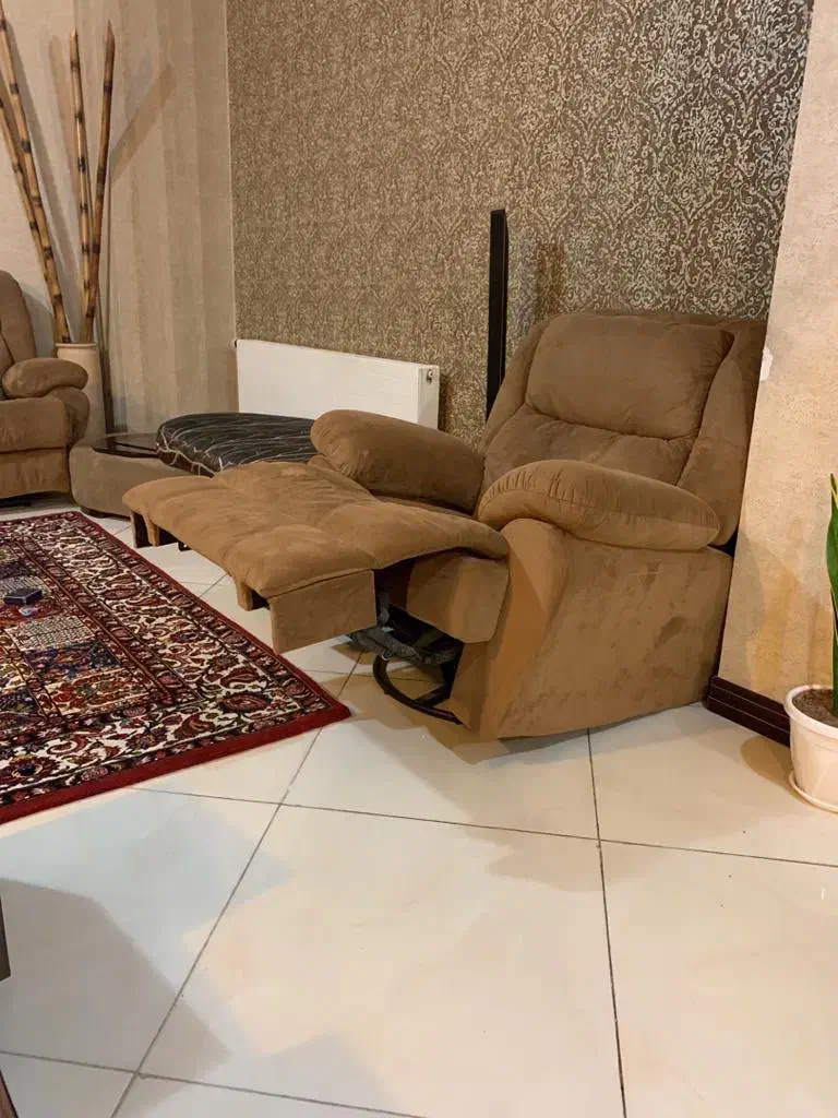 مبل ریلاکس لورنزو در حد نو .مبل یو شکل شرکتی .|مبلمان خانگی و میز عسلی|شهرکرد, |دیوار