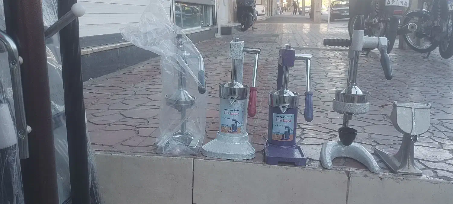 آب مرکبات گیری آب انار و پرتقال|آبمیوه‌گیر و آب‌مرکبات‌گیر|اراک, |دیوار