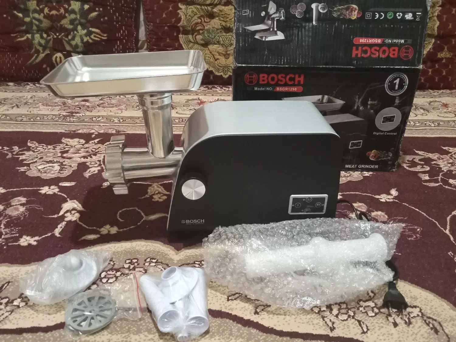 چرخ گوشت نوصفربدون کارکردقیمت مقطوع|خردکن، آسیاب، غذاساز|قلعه گنج, |دیوار