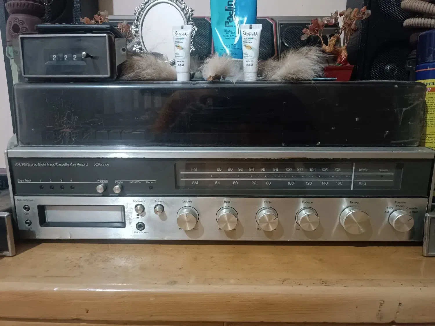 گرامافون قدیمی و بی نظیر|کلکسیون اشیاء عتیقه|مشکیندشت, |دیوار