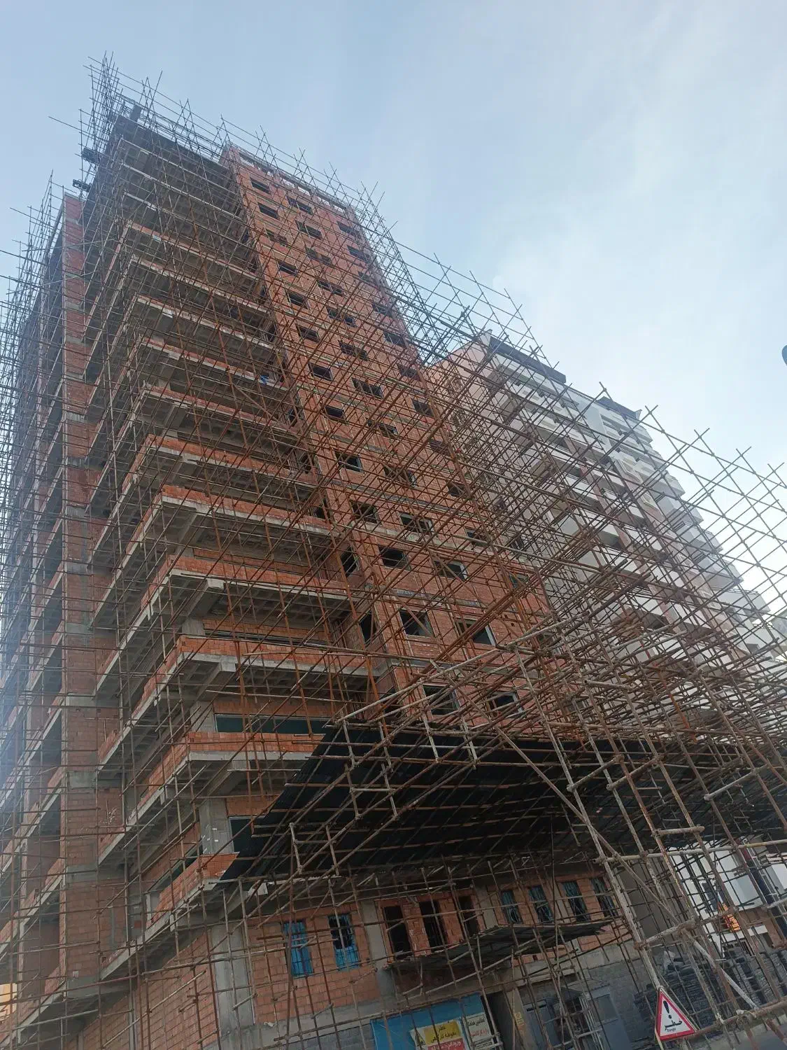 داربست فلزی آریا گستر|خدمات پیشه و مهارت|بومهن, |دیوار