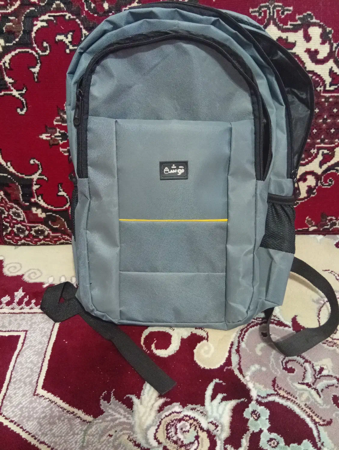 یه عدد کیف مدرسه|کیف، کفش، کمربند|بیرجند, |دیوار