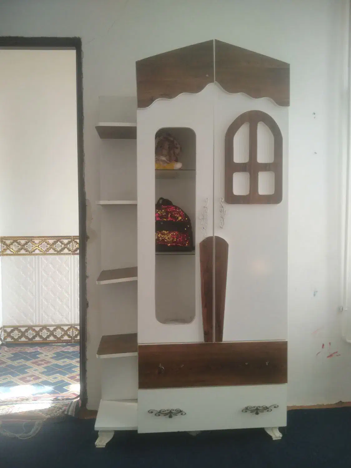 کمدلباس|جاکفشی، کمد، دراور|تربت جام, یحیی آباد|دیوار