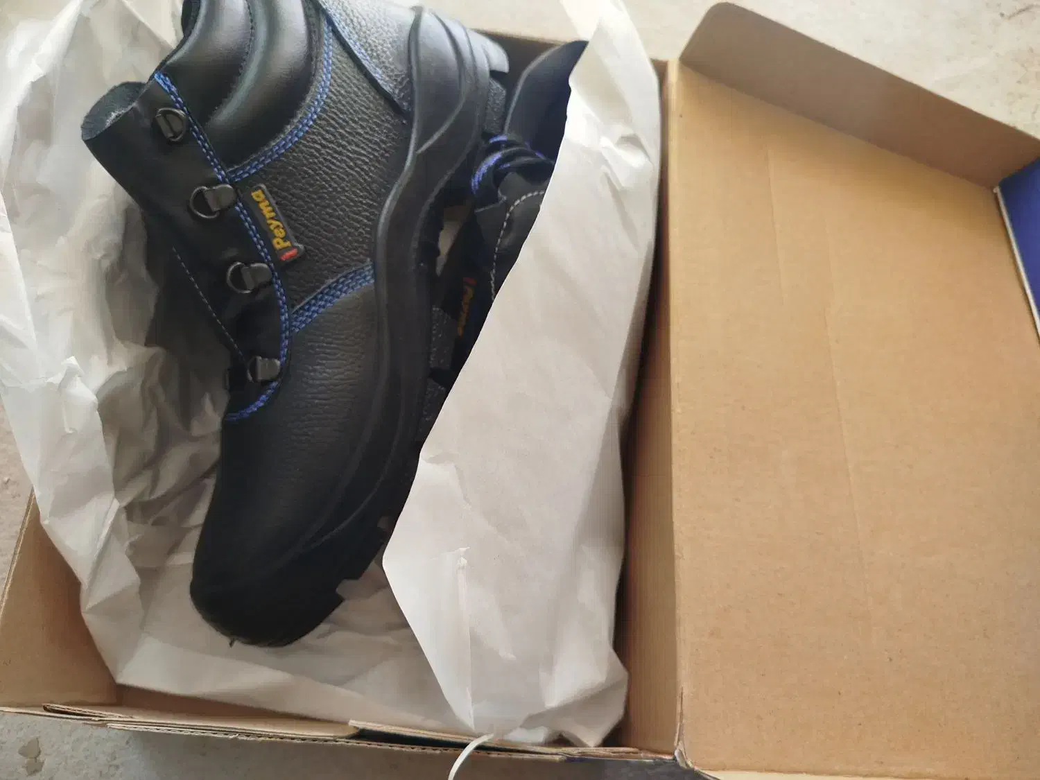 کفش ایمنی سایز43مارک پیمان نرم و راحت وسبک|کیف، کفش، کمربند|کازرون, |دیوار