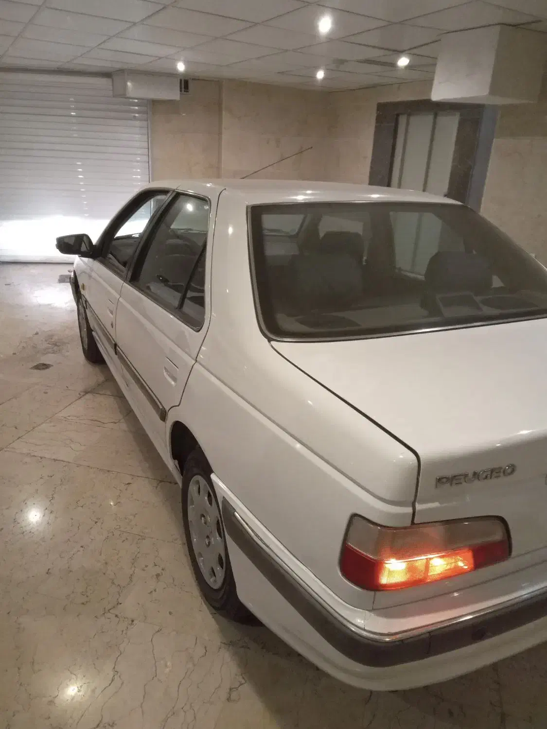 پرشیا مدل۹۲ سفید بی نظیر|خودرو سواری و وانت|کرج, شهرک بنفشه|دیوار