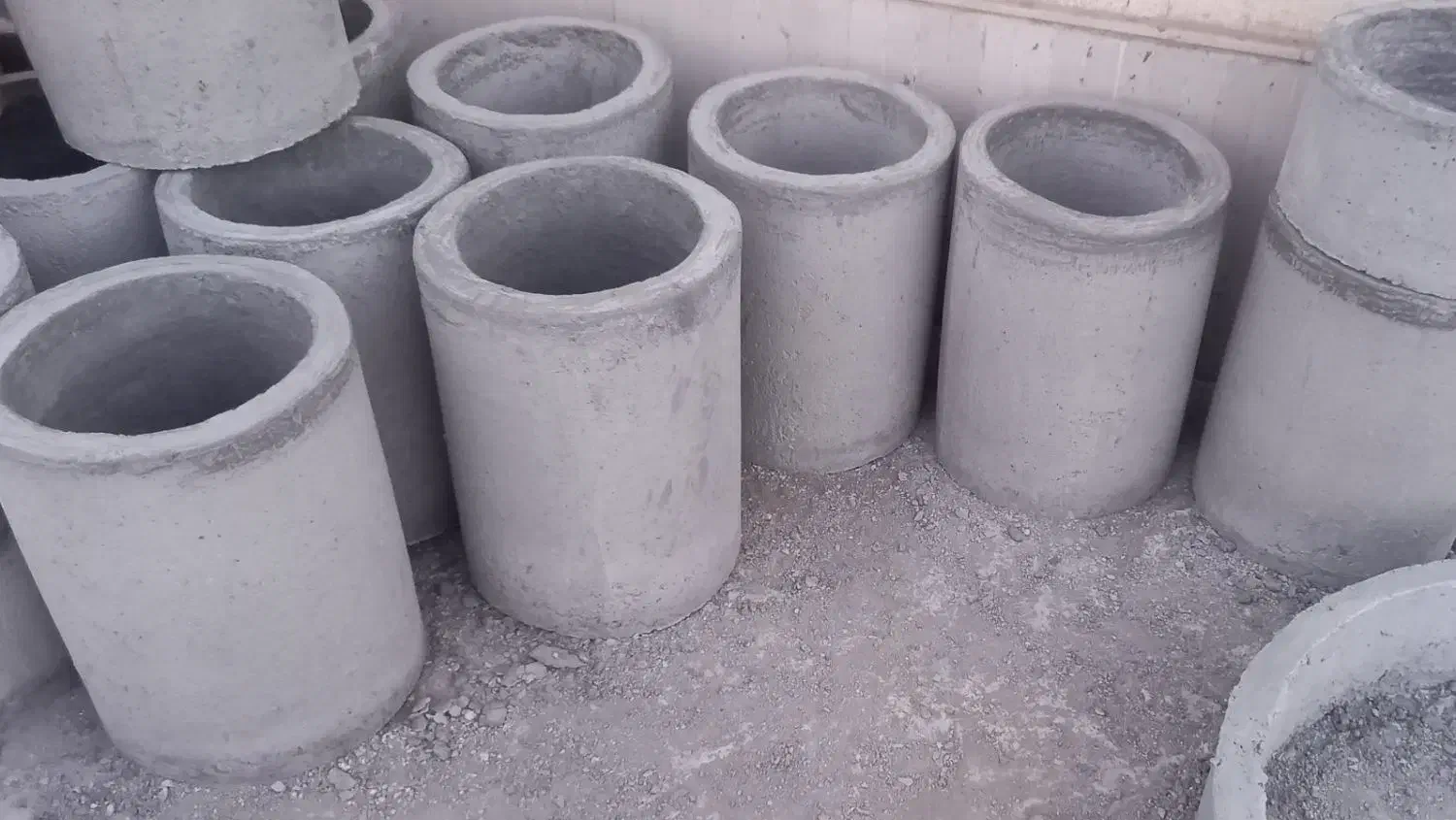 تولید قطعات سیمانی|مصالح و تجهیزات ساختمان|کاشان, شهرک صنایع کارگاهی امیرکبیر|دیوار