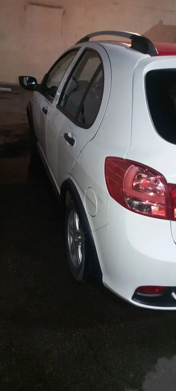 کوییک سفید قرمز R|خودرو سواری و وانت|اصفهان, جوزدان الیادران|دیوار