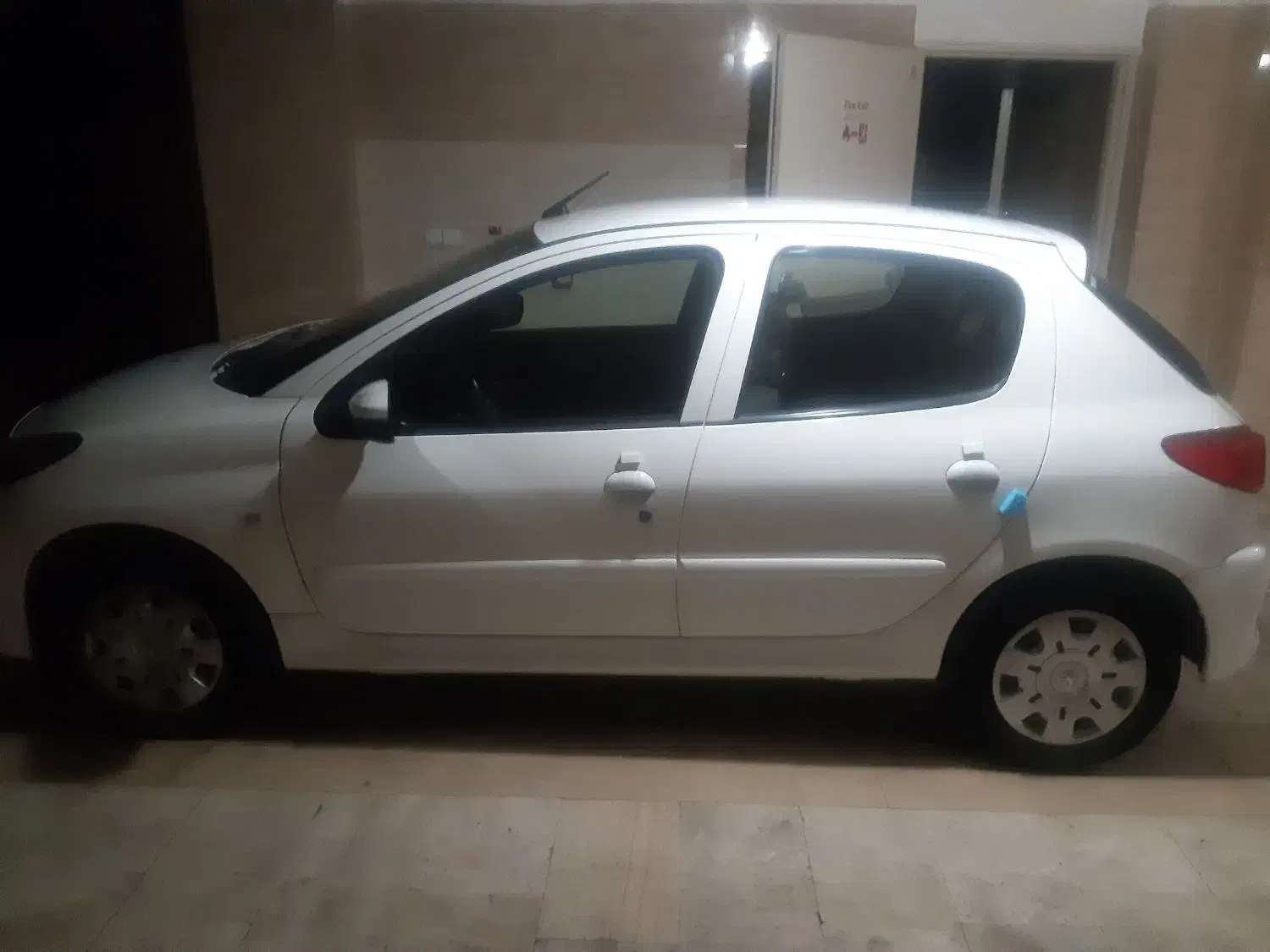 207tu5|خودرو سواری و وانت|تهران, بلورسازی|دیوار