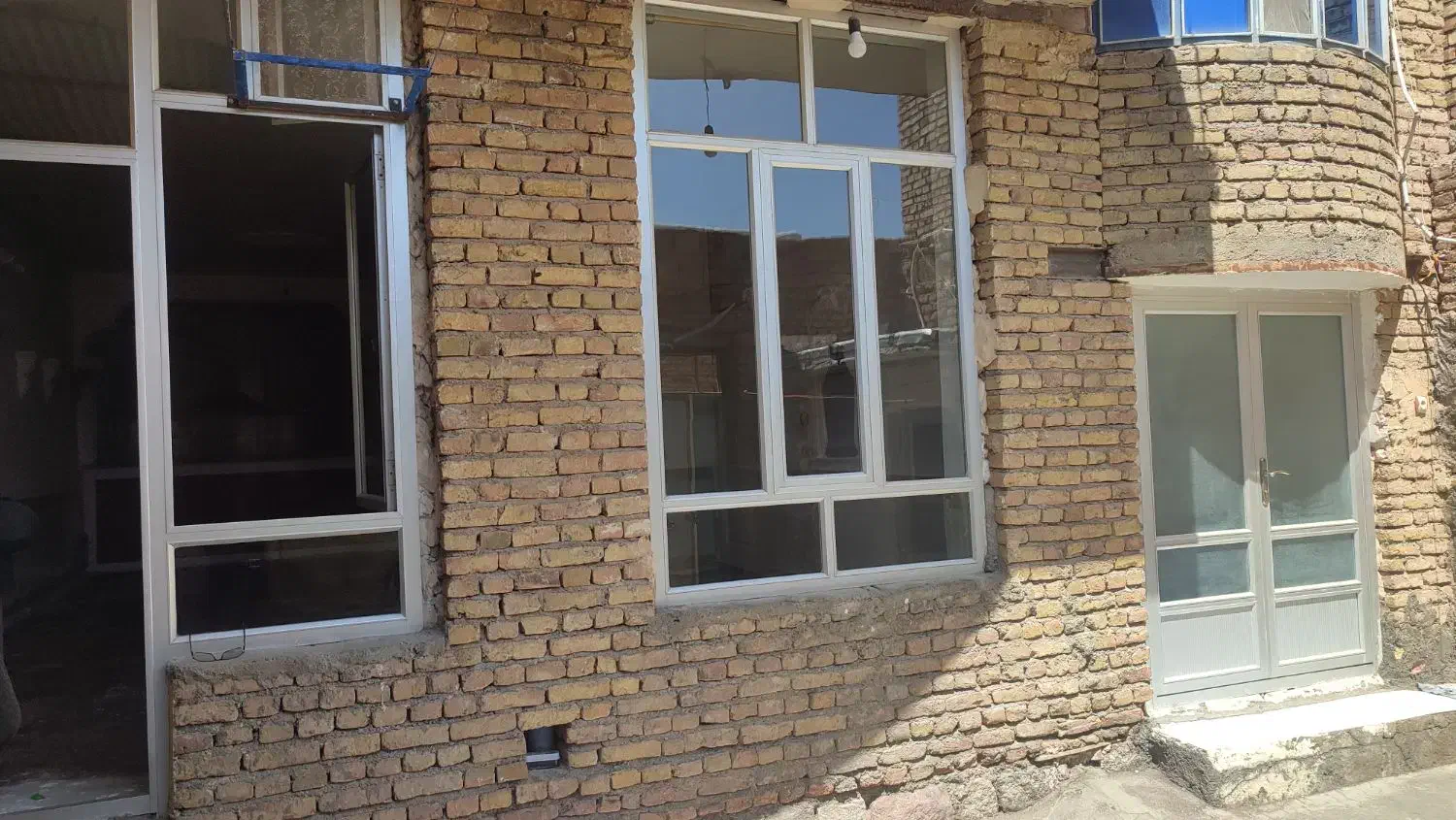 فروش خانه ویلایی ۲۱۲ متری ۴ خوابه،زیر قیمت بازار|فروش خانه و ویلا|مرند, |دیوار