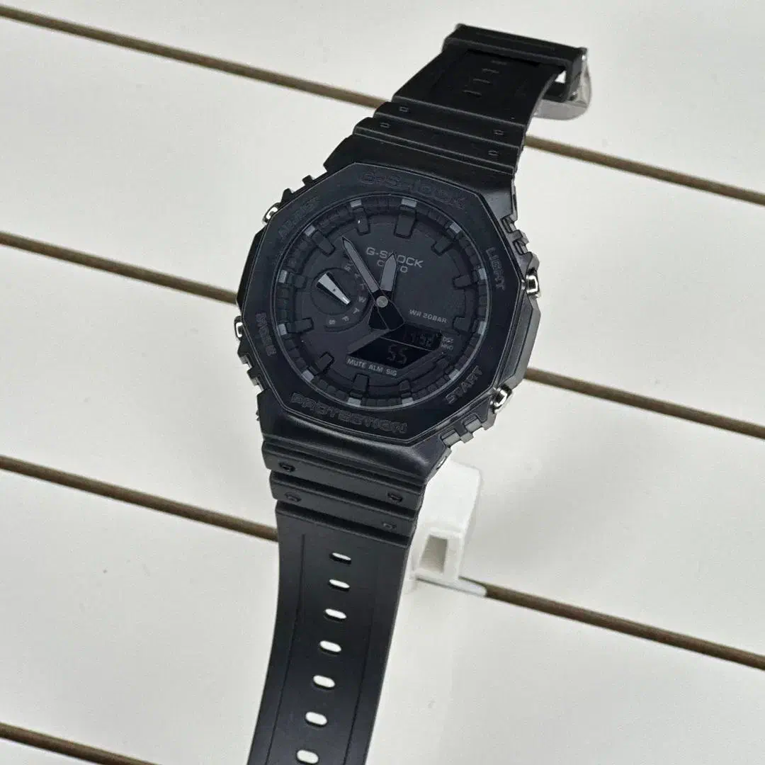 ساعت جیشاک ga2100 موتور ژاپن فول مشکی g-shock|ساعت|تهران, سعادتآباد|دیوار
