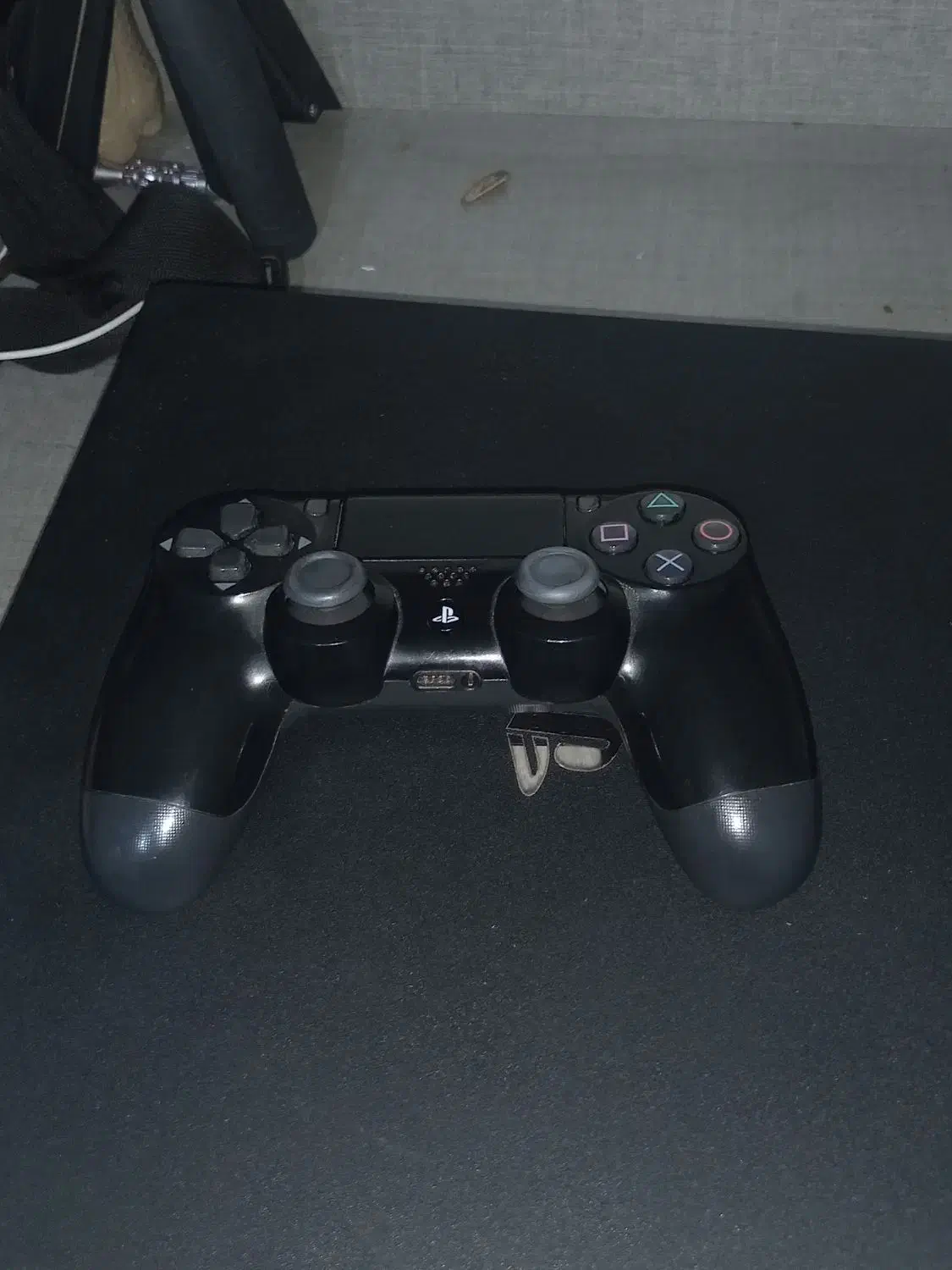 ps4 pro 1tb یک دسته|کنسول، بازی ویدئویی و آنلاین|صدرا-فارس, فاز ۱|دیوار