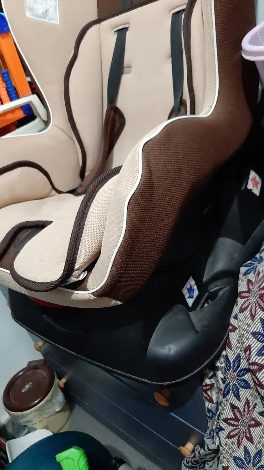 صندلی ماشین کودک مارک دلیجان|کالسکه و لوازم جانبی|لاهیجان, امیرشهید|دیوار