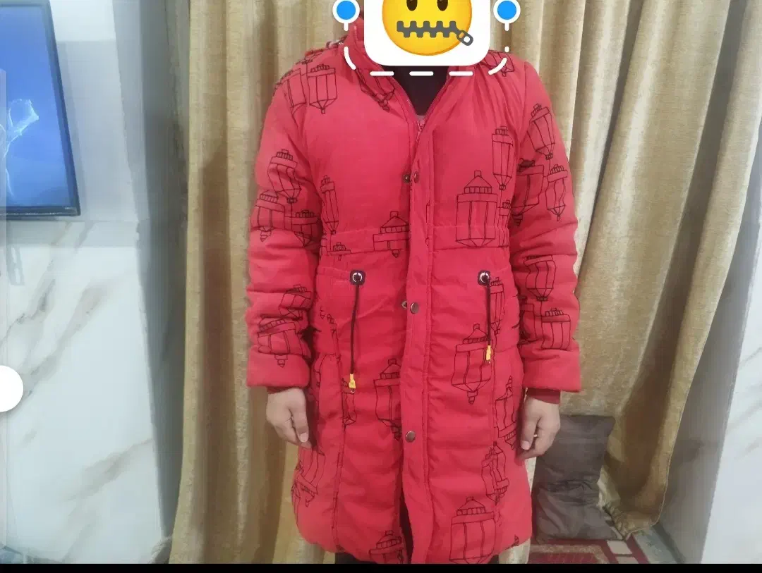 پالتو|لباس|مشهد, سجادیه|دیوار