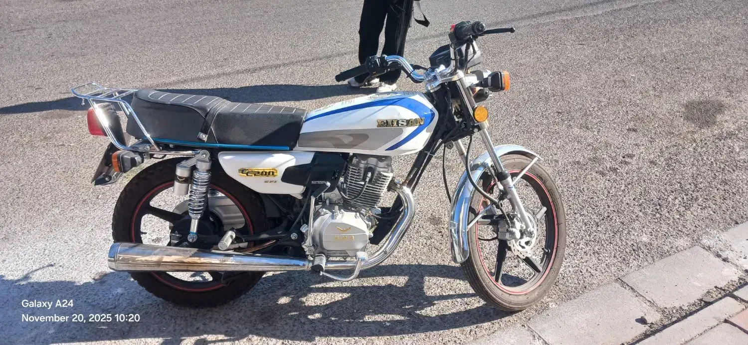 موتور احسان ۲۰۰|موتورسیکلت|پرند, فاز ۶|دیوار