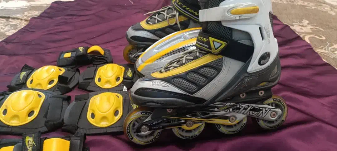 اسکیت سایز 40تا 43|دوچرخه، اسکیت، اسکوتر|محمدشهر, شهرک پیام (مهرالبرز)|دیوار