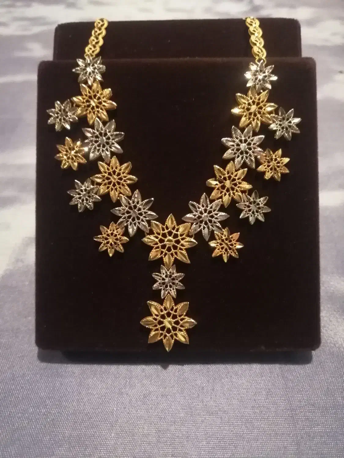 طلا|جواهرات|رودسر, |دیوار