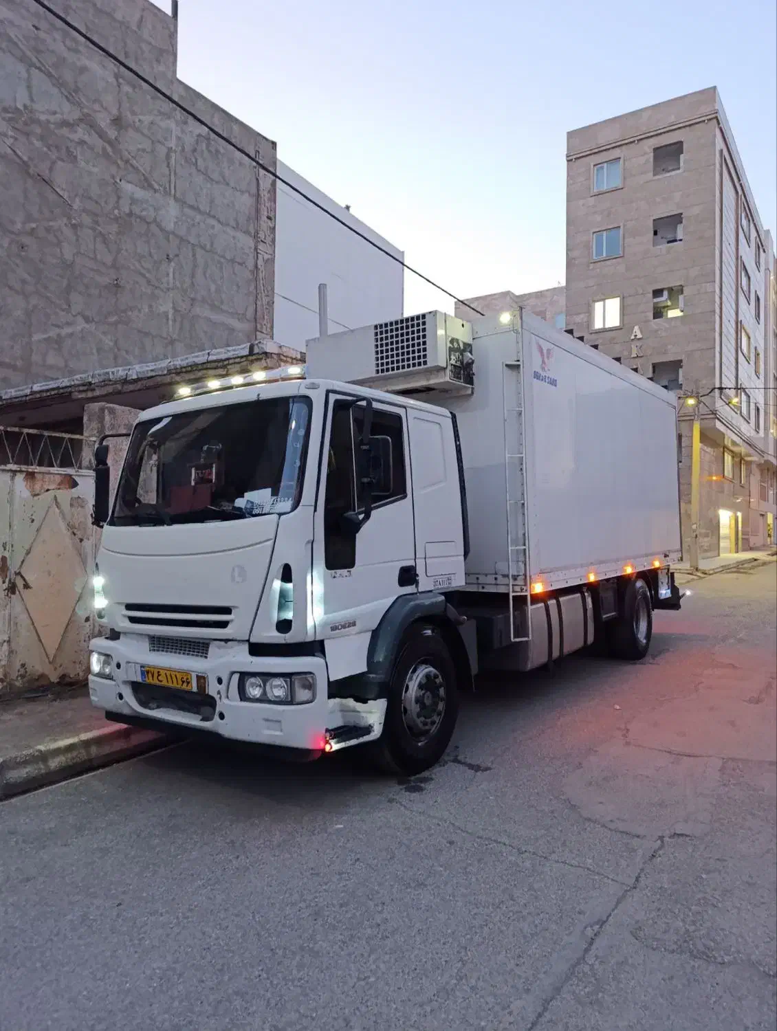 اویکو تک یخچالی مدل۹۰|خودرو سنگین|سبزوار, شهرک صنعتی فرودگاه|دیوار