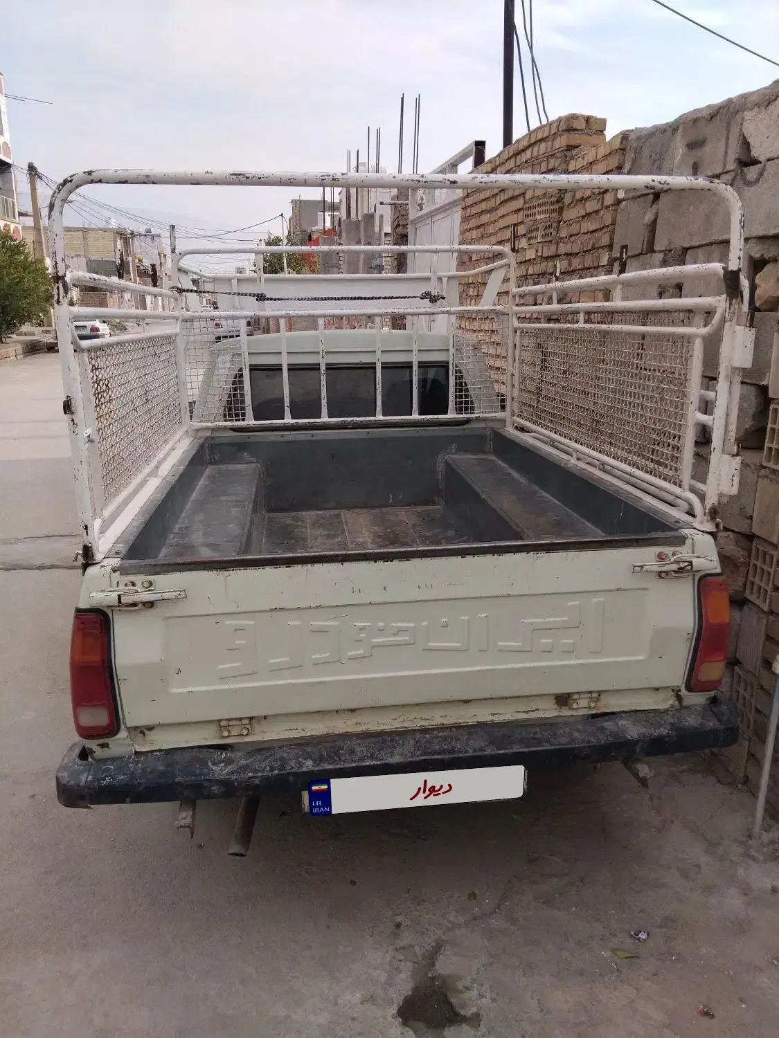 وانت مدل ۸۸بدون رنگ ضربه موتور تازه تعمیر|خودرو سواری و وانت|ایذه, |دیوار