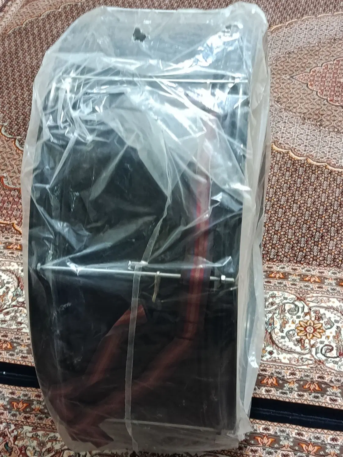 طبل|درام و پرکاشن|خوی, |دیوار