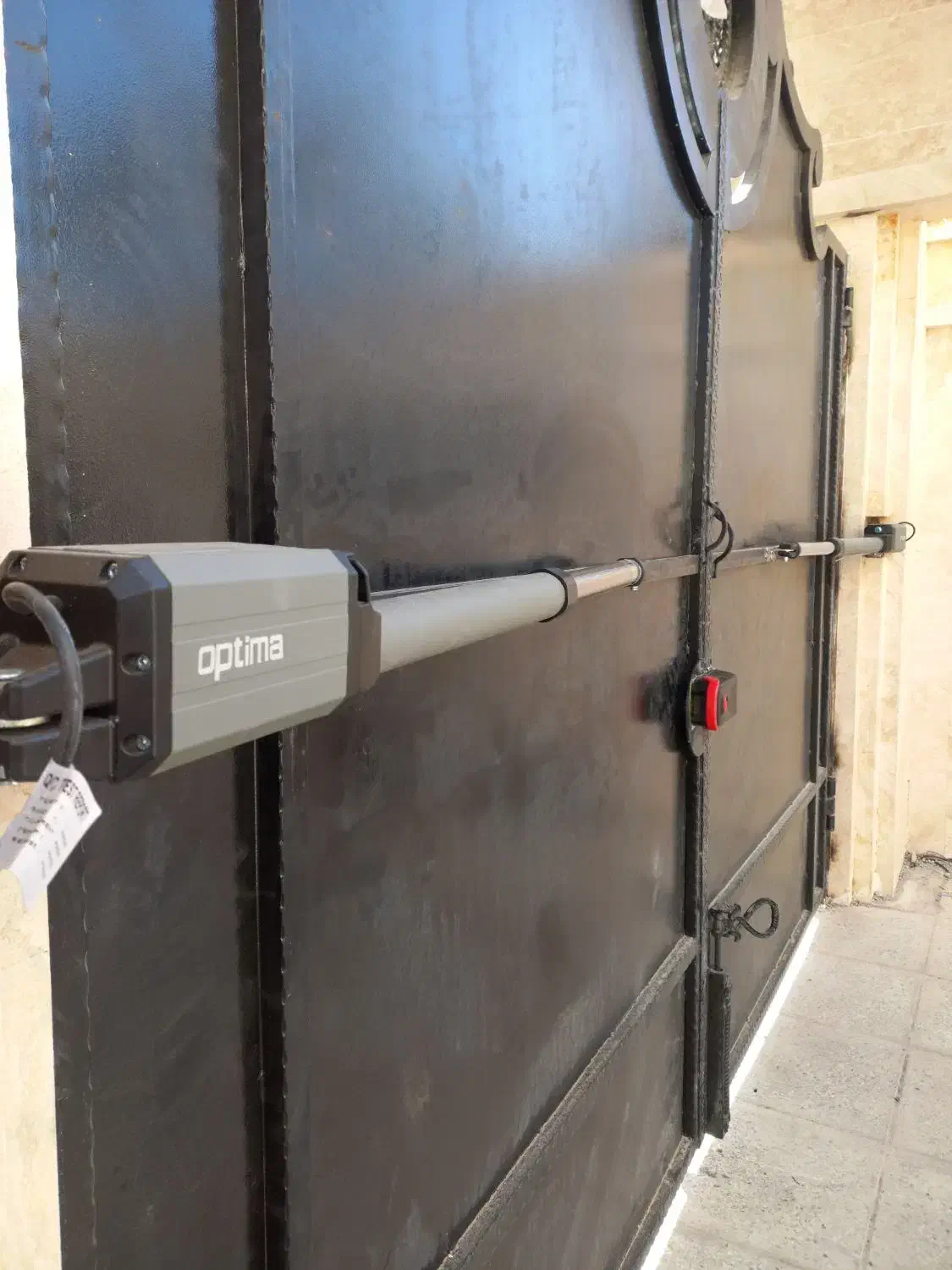 استخدام نیرو ساده جهت نصب دوربین کرکره جک پارکینگی|استخدام صنعتی، فنی، مهندسی|یزد, |دیوار