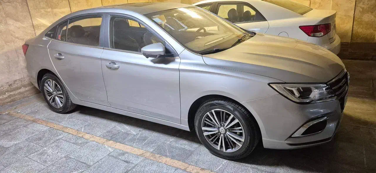 خودرو ام جی۵ وارداتی صفر رنگ نقره ایی تیتانیومی|خودرو سواری و وانت|تهران, پونک|دیوار