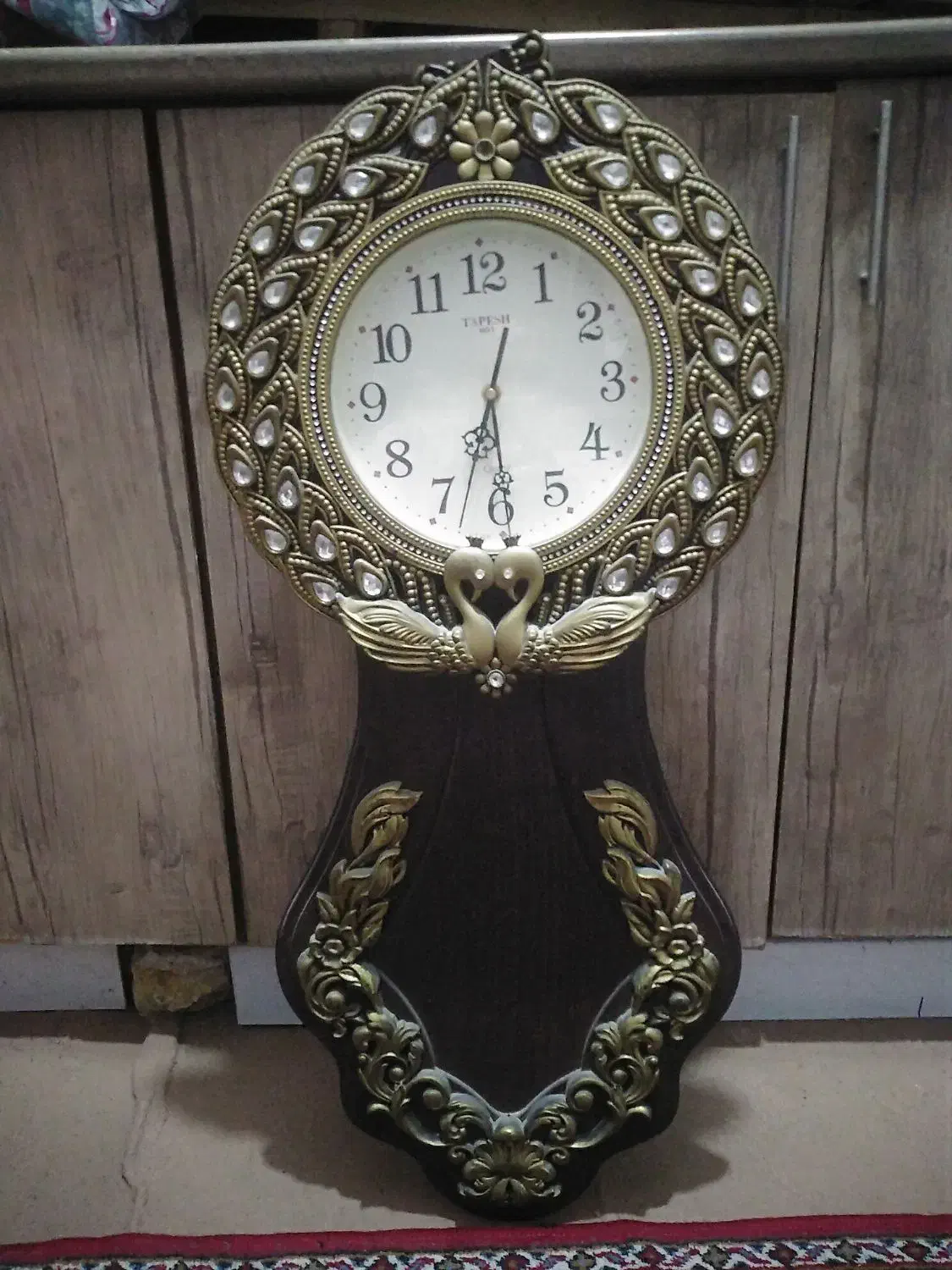 ساعت دیواری سالم میباشد|ساعت دیواری و تزئینی|مشهد, خواجه ربیع|دیوار