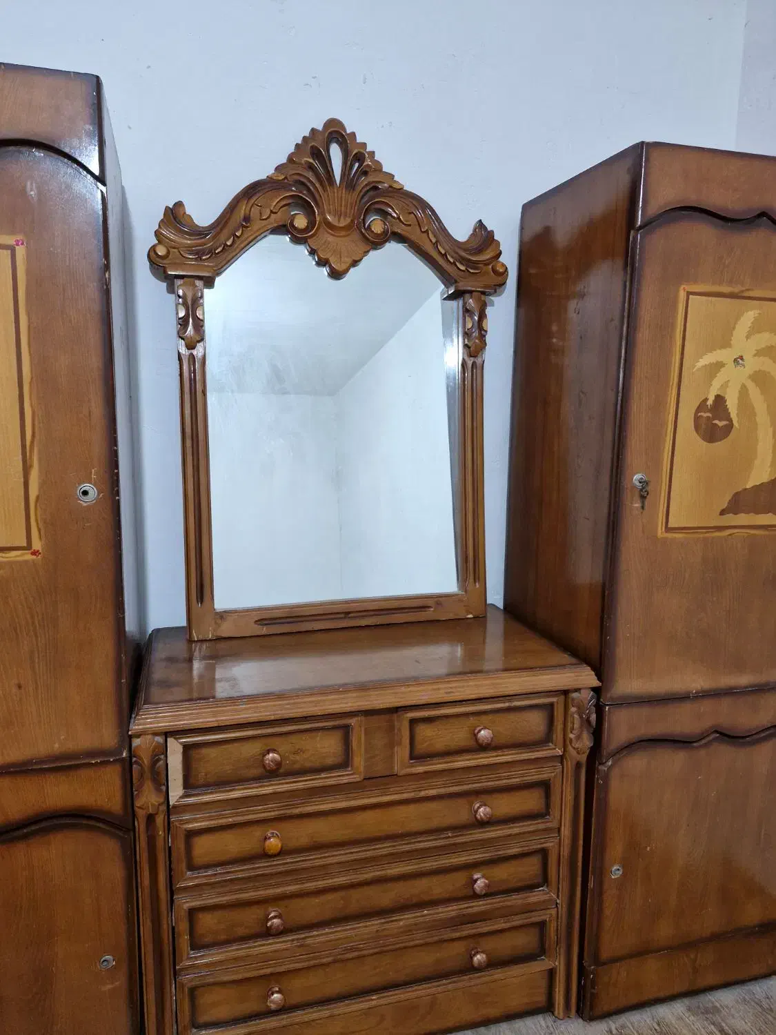 کمد و میز آرایش|جاکفشی، کمد، دراور|برازجان, |دیوار