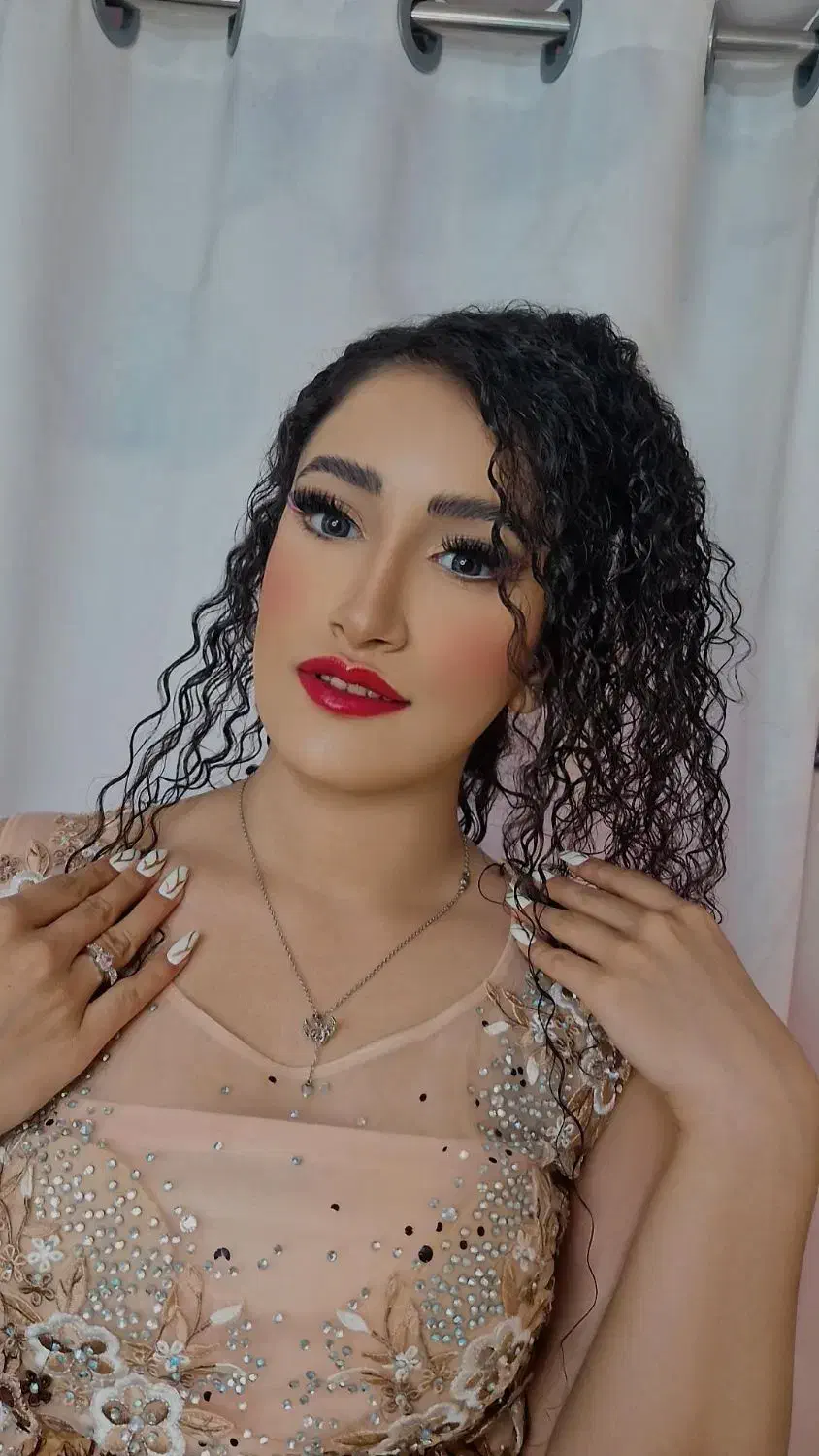 بهترین ها رو در سالن ما تجربه کنید|خدمات آرایشگری و زیبایی|لاهیجان, گلستان|دیوار