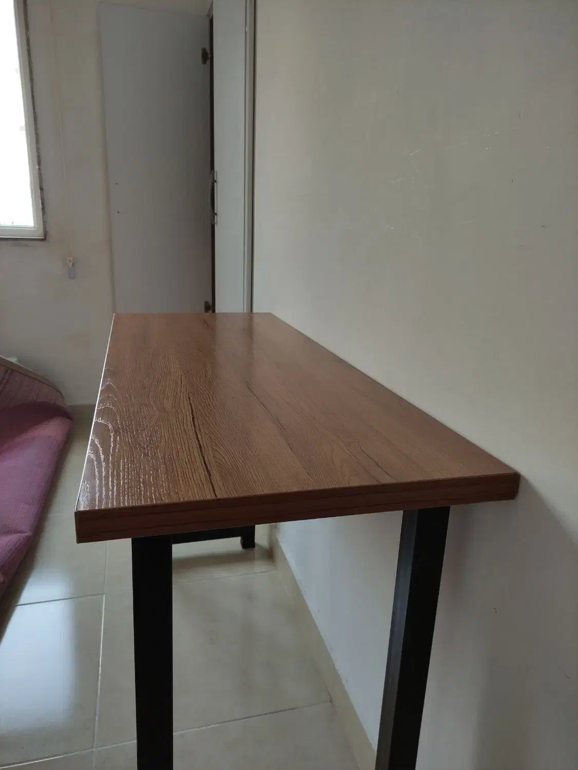 میز ناخنکار|بوفه، ویترین، کنسول|بندر انزلی, معلم|دیوار