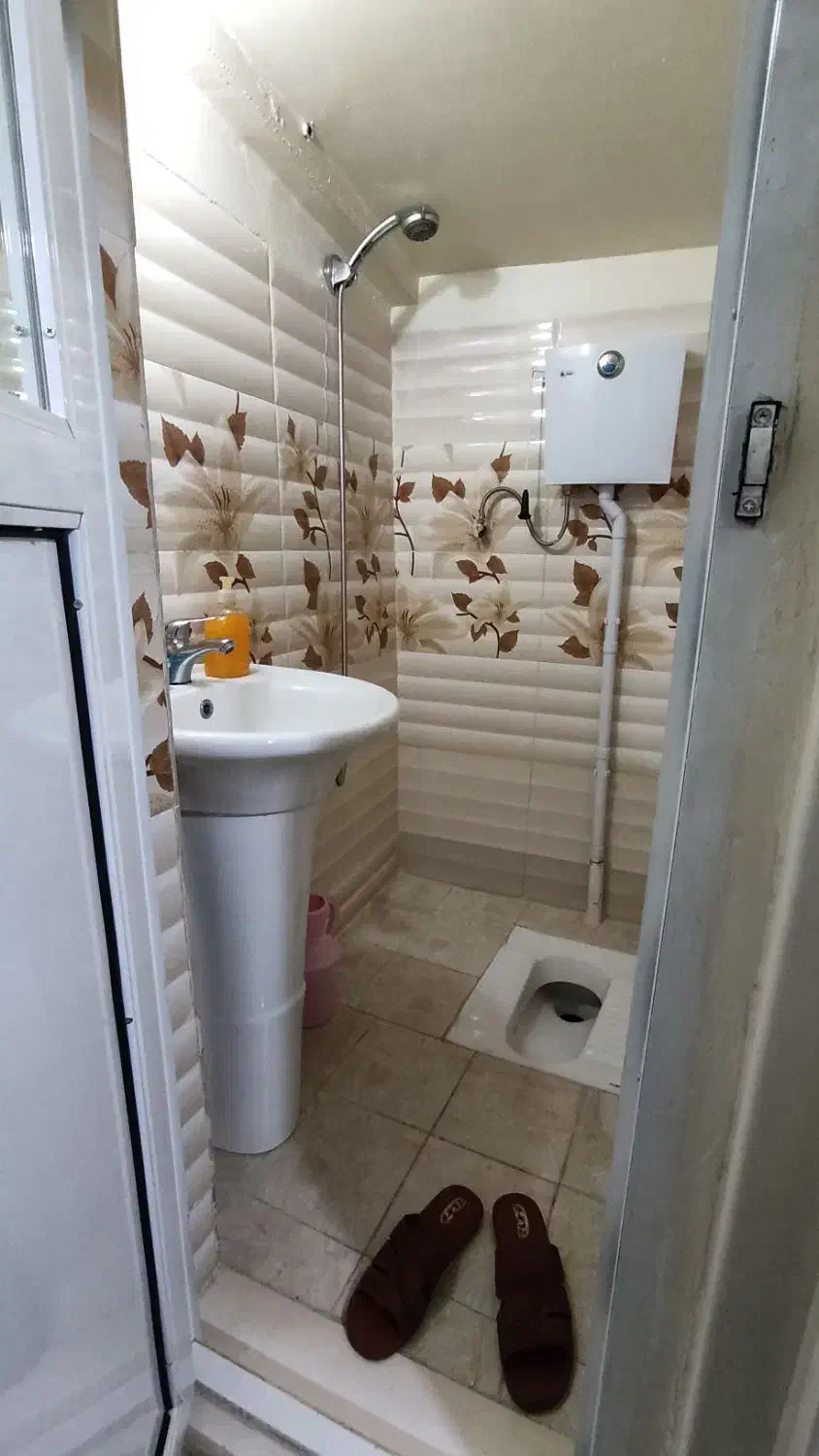 12 متر طبقه سوم|اجارهٔ آپارتمان|تهران, استقلال|دیوار