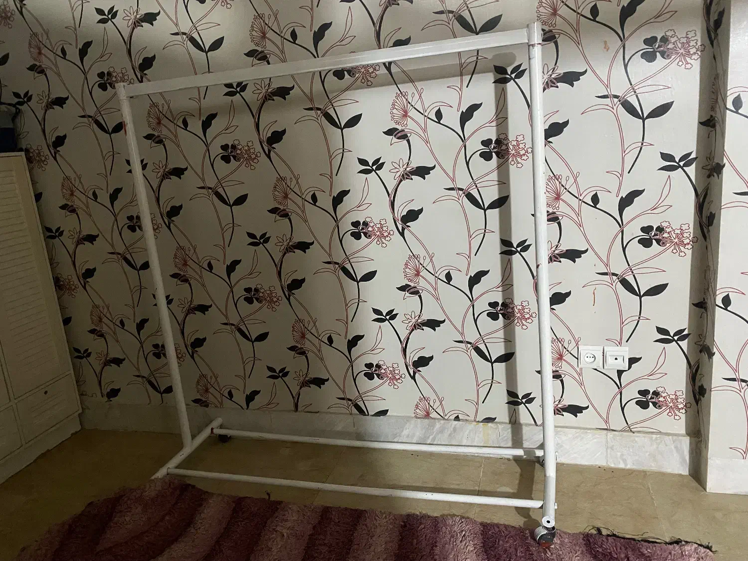 رگال لباس|بندرخت و رختآویز|کرمانشاه, |دیوار