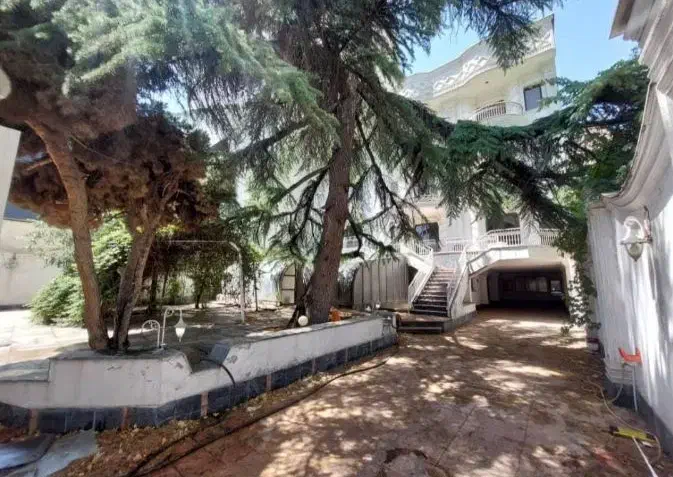 فروش کلنگی ۷۰۰مترزمین  بنا۱۲۰۰متر در۳طبقه|فروش زمین و ملک کلنگی|تهران, جردن|دیوار