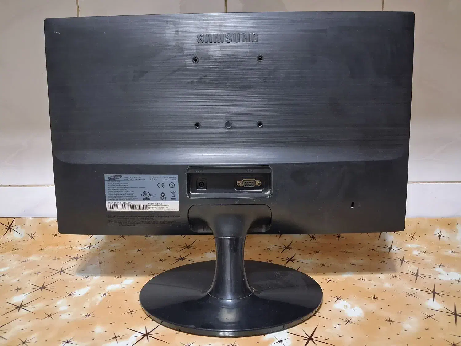 مانیتور ۱۹ اینچ سامسونگ|قطعات و لوازم جانبی رایانه|قم, نیروگاه|دیوار