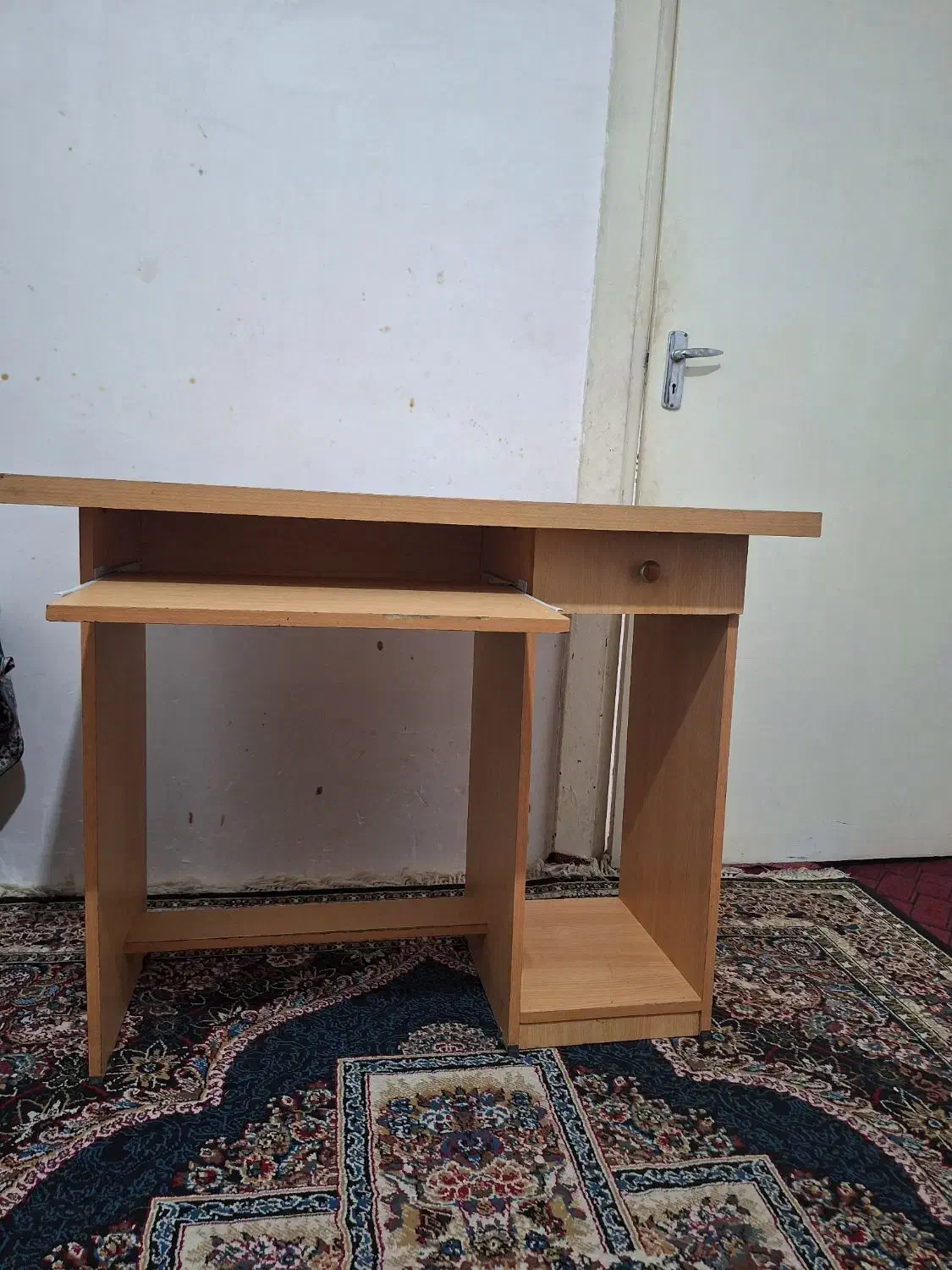 میز کامپیوتر|میز تحریر و کامپیوتر|شیراز, شیخ علی چوپان|دیوار