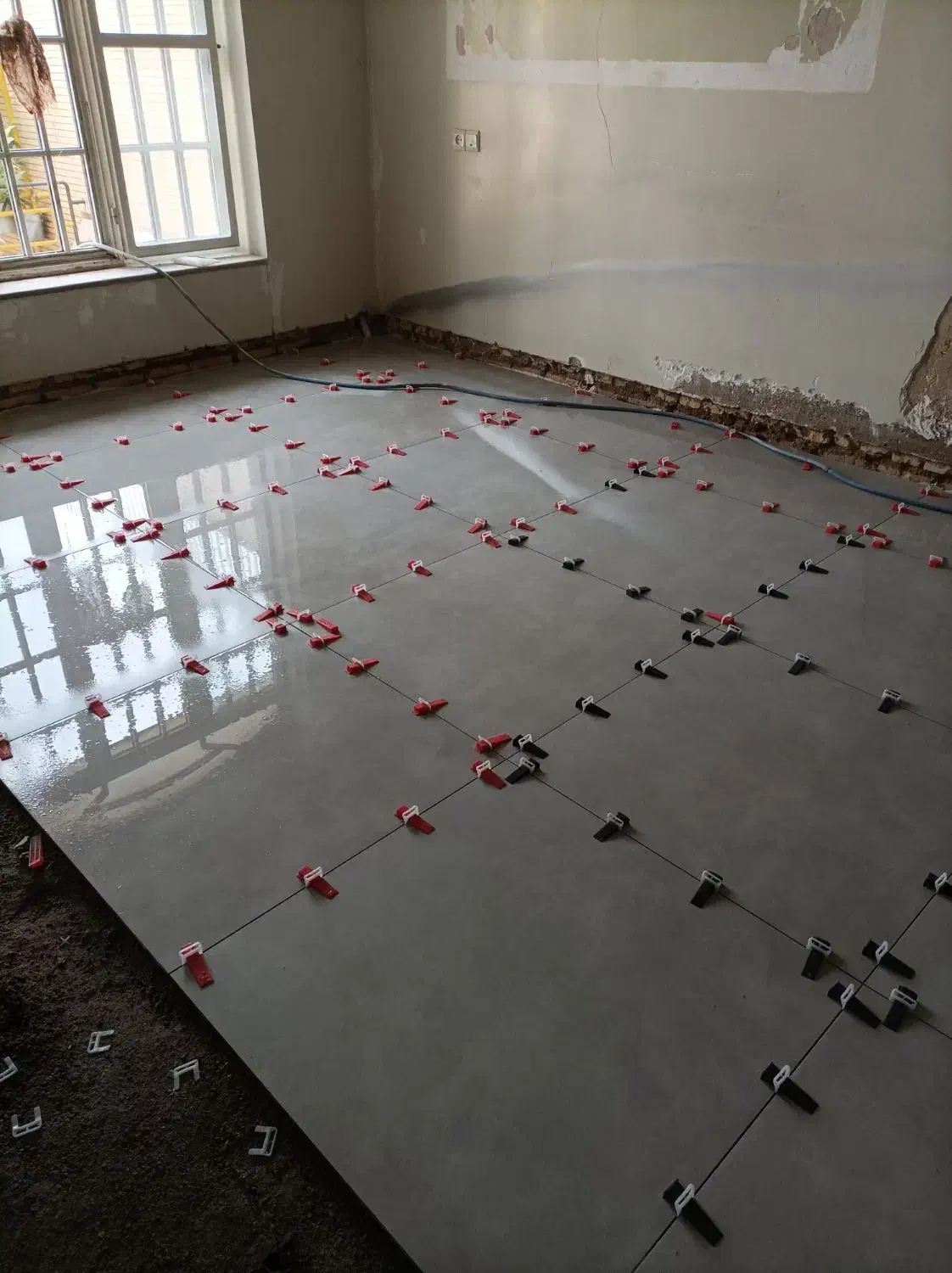 کاشی و سرامیک کار اراکی|خدمات پیشه و مهارت|شیراز, باهنر|دیوار