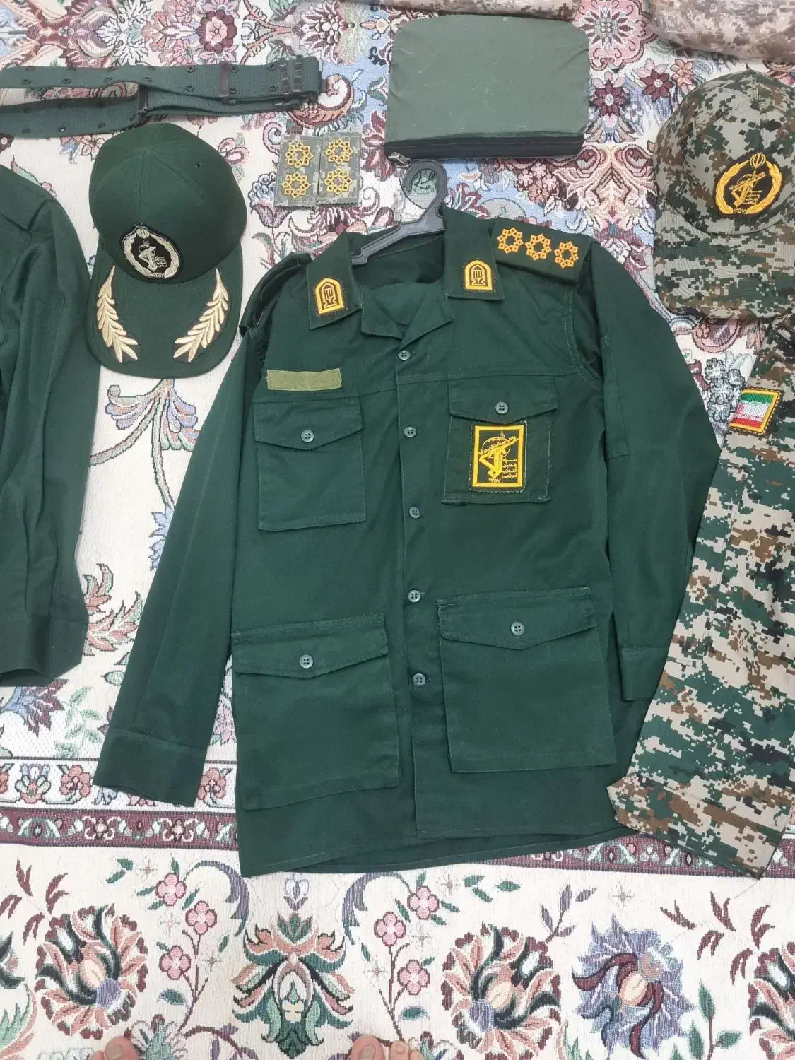 لباس نظامی سپاه|لباس|بیجار, |دیوار