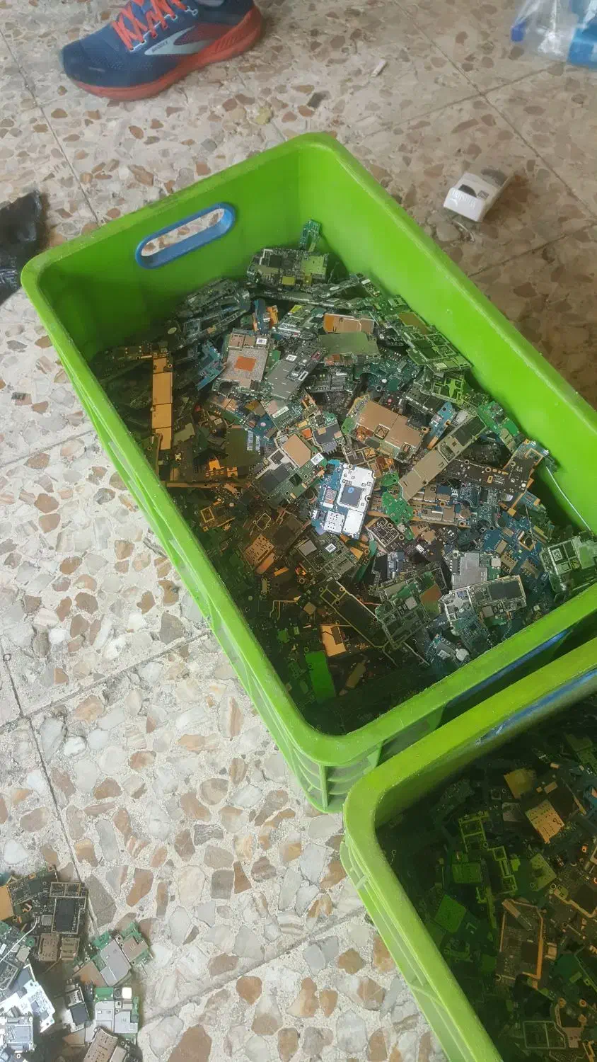 خریدار انواع برد های موبایل کامپیترو مخابرات|خدمات رایانهای و موبایل|سنندج, |دیوار