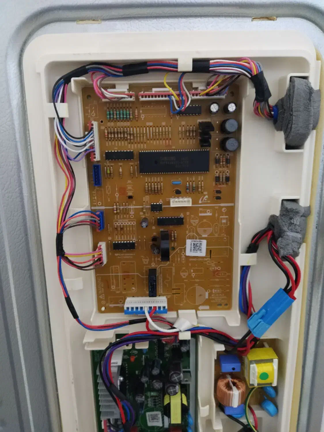 تعمیر تخصصی یخچال و لباسشویی|خدمات پیشه و مهارت|قم, شهرک مهدیه (مدرس)|دیوار