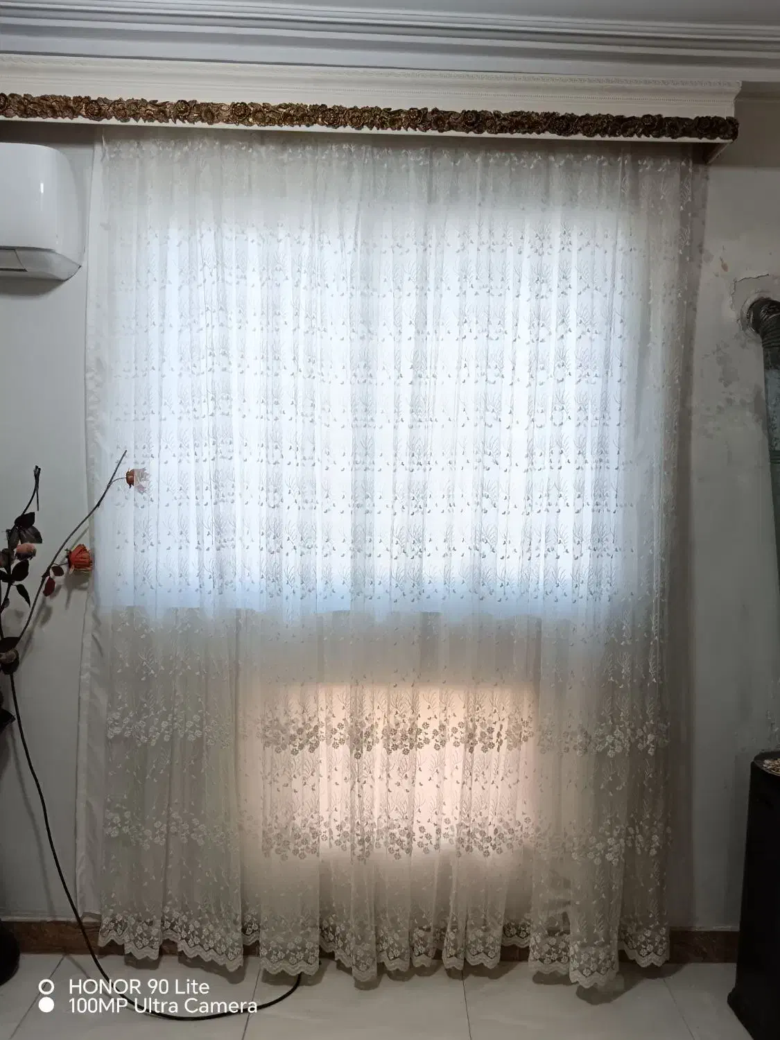 پرده توری|پرده، رانر، رومیزی|صومعه‌سرا, |دیوار