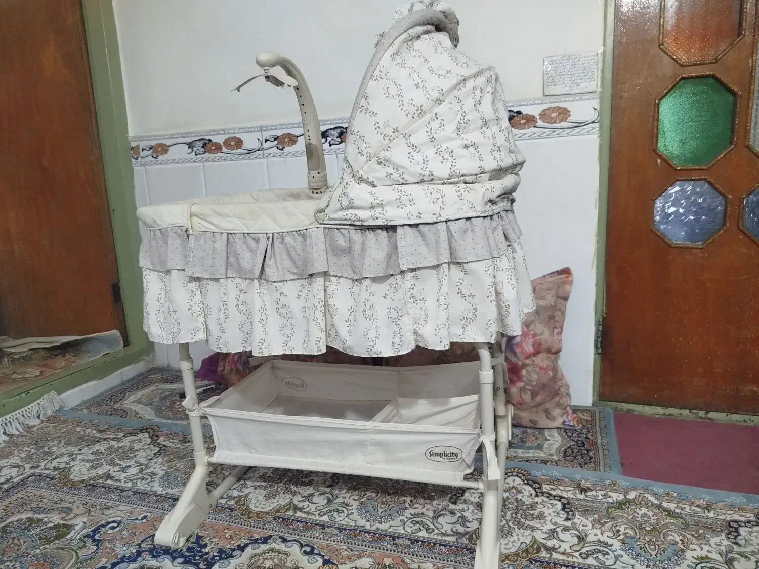 گهواره نوزاد|تخت و صندلی بچه|زنجان, |دیوار