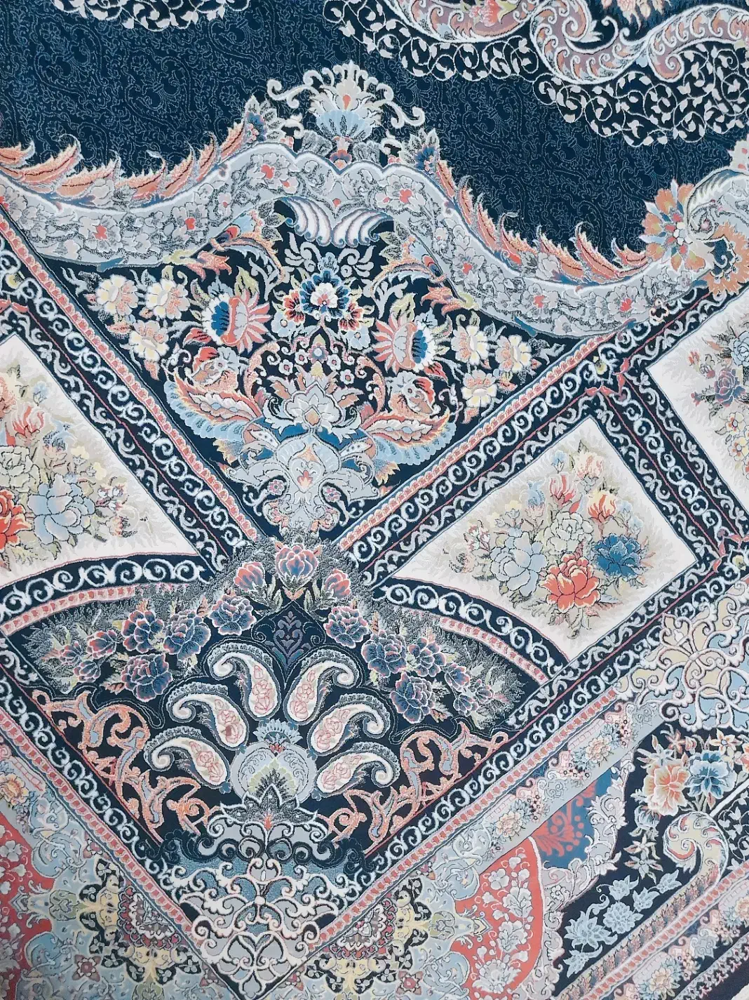 فرش ۱۲ متری|فرش|بیرجند, |دیوار