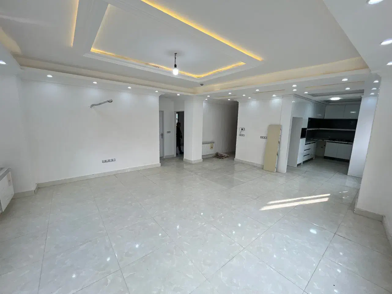 رهن کامل/تک واحدی/نوساز/کمربندی بهشتی|اجارهٔ آپارتمان|رشت, نظری|دیوار