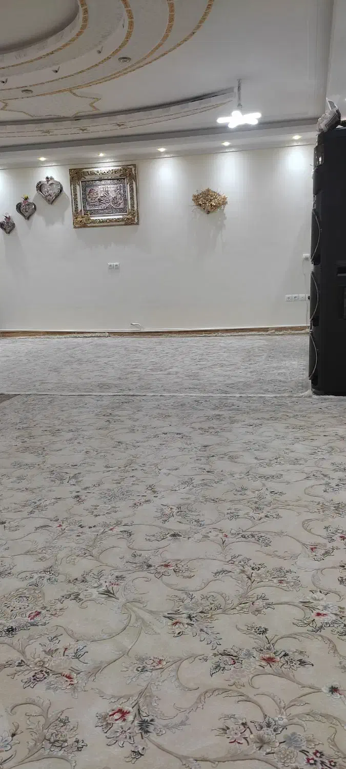 فرش 1500شانه سفید|فرش|پاکدشت, خاتون آباد|دیوار