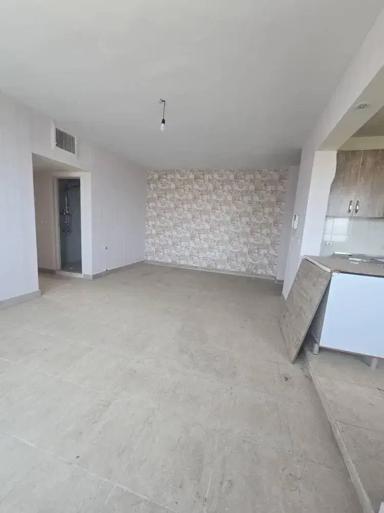 آپارتمان ۸۰ متری وام تسویه|فروش آپارتمان|پرند, فاز ۶|دیوار