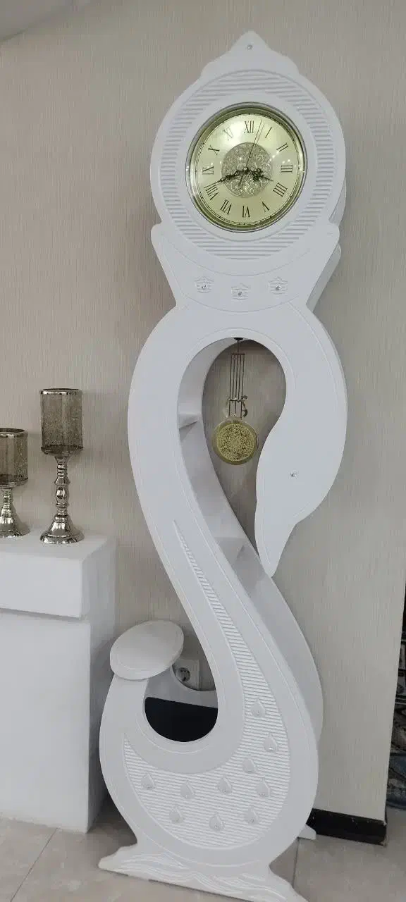 ساعت پایه دار درحدنو یکسال خریده شده|ساعت دیواری و تزئینی|فولادشهر, C3|دیوار